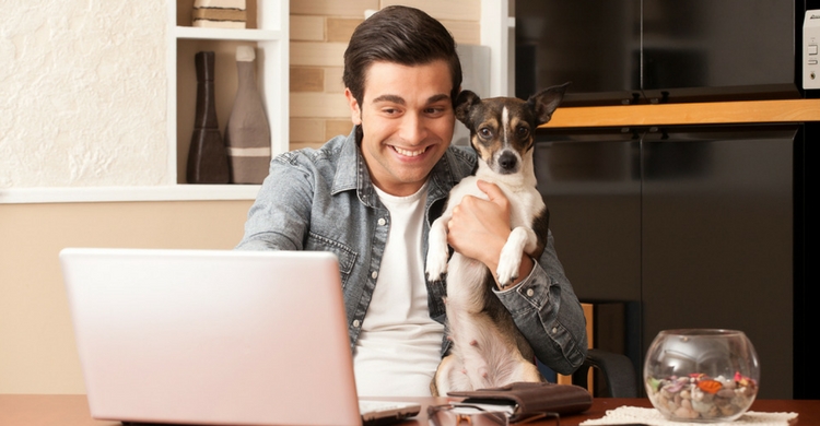 Si la guardería no te convence, siempre puedes llamar a un canguro (Istock)